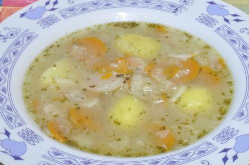 Bramborová polévka jíškou zahušťovaná  – Snadné recept z Česko kuchyně, hotový za 30 - 45 minut